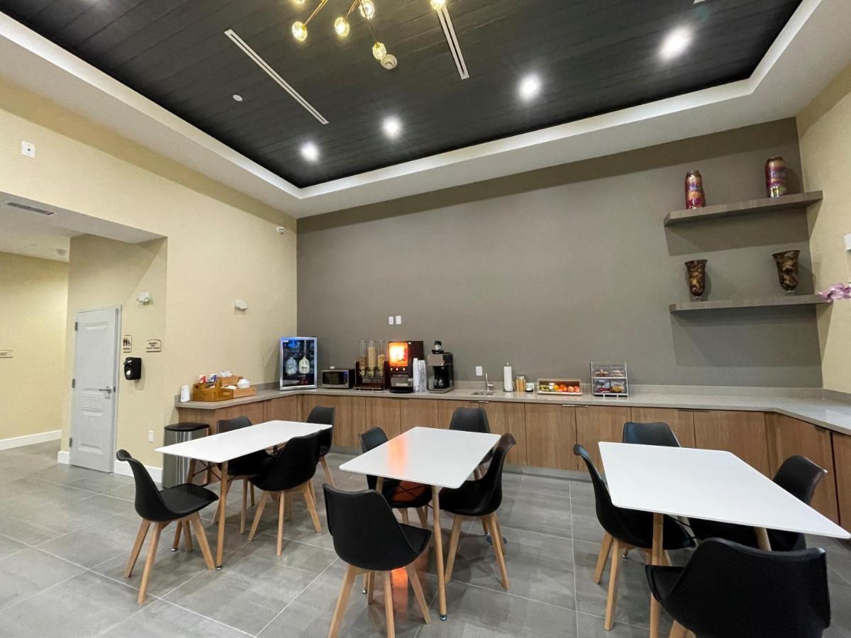 Palace Inn Blue Houston East Beltway 8 Εξωτερικό φωτογραφία